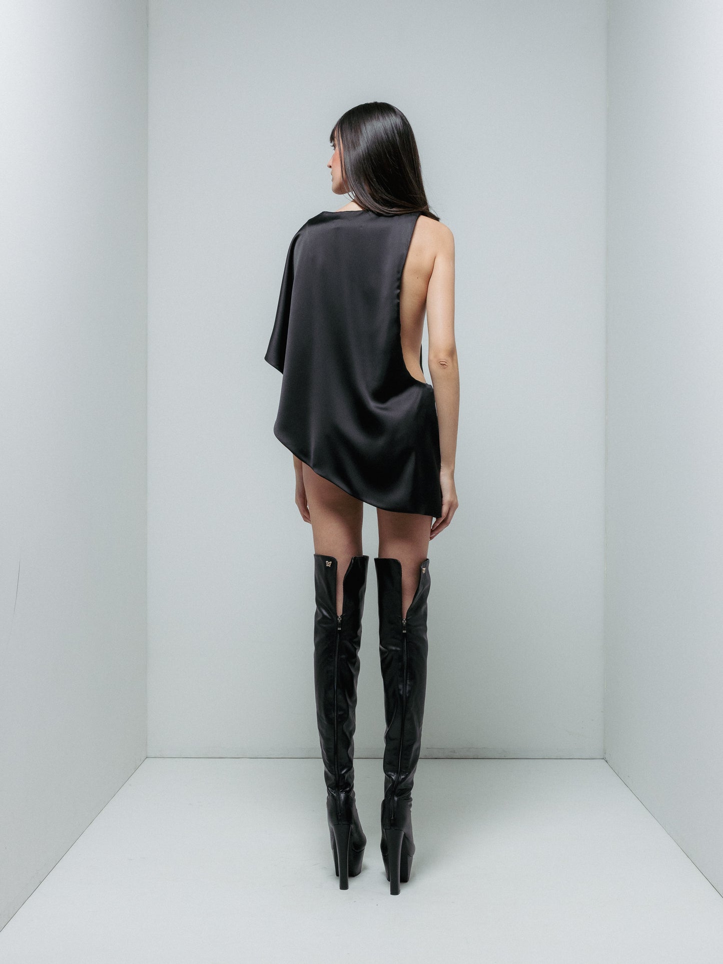 Vestido media luna negro