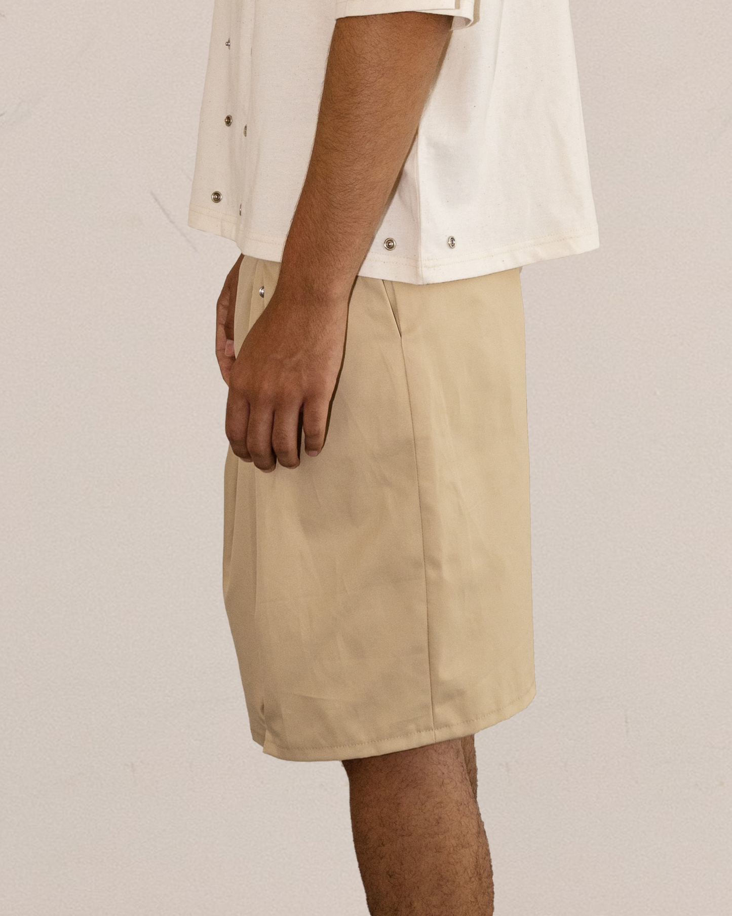 Pantalón botones doble pinza Beige